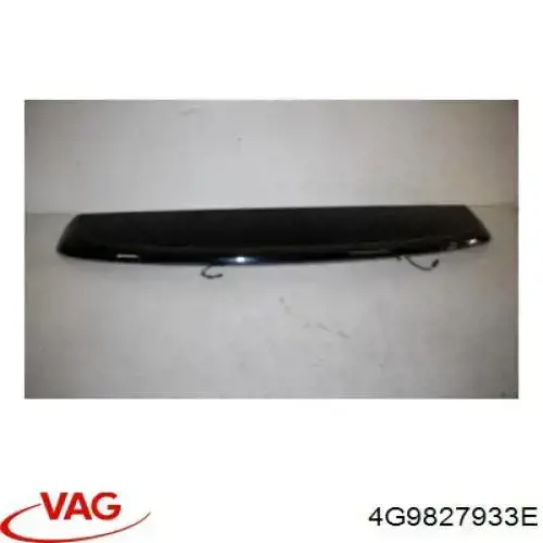 4G9827933E VAG Антикрило на багажник