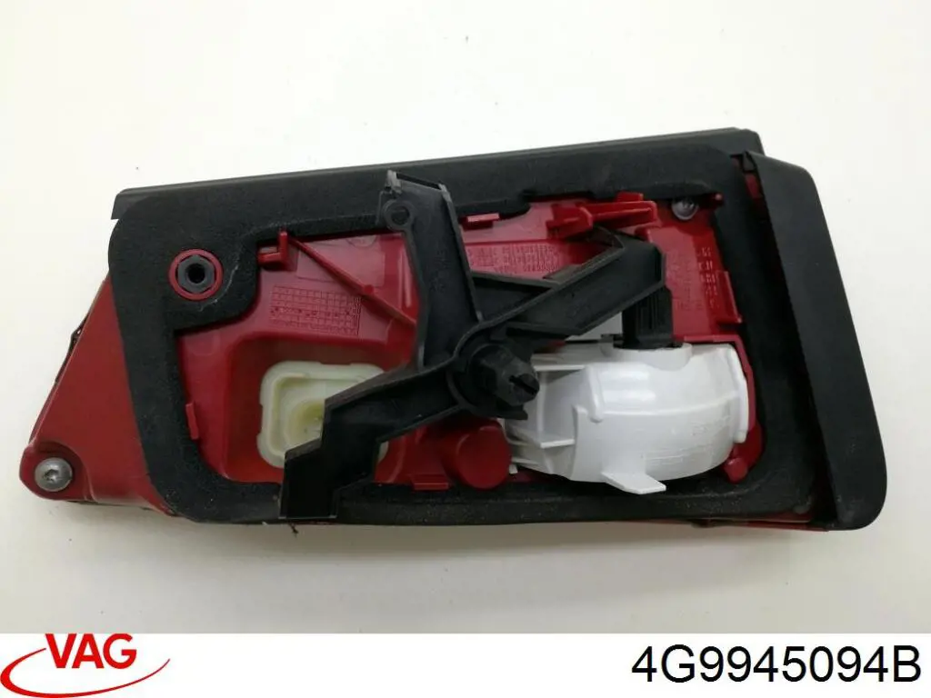 Стоп задній VAG 4G9945094B ціна, від 126.69 USD