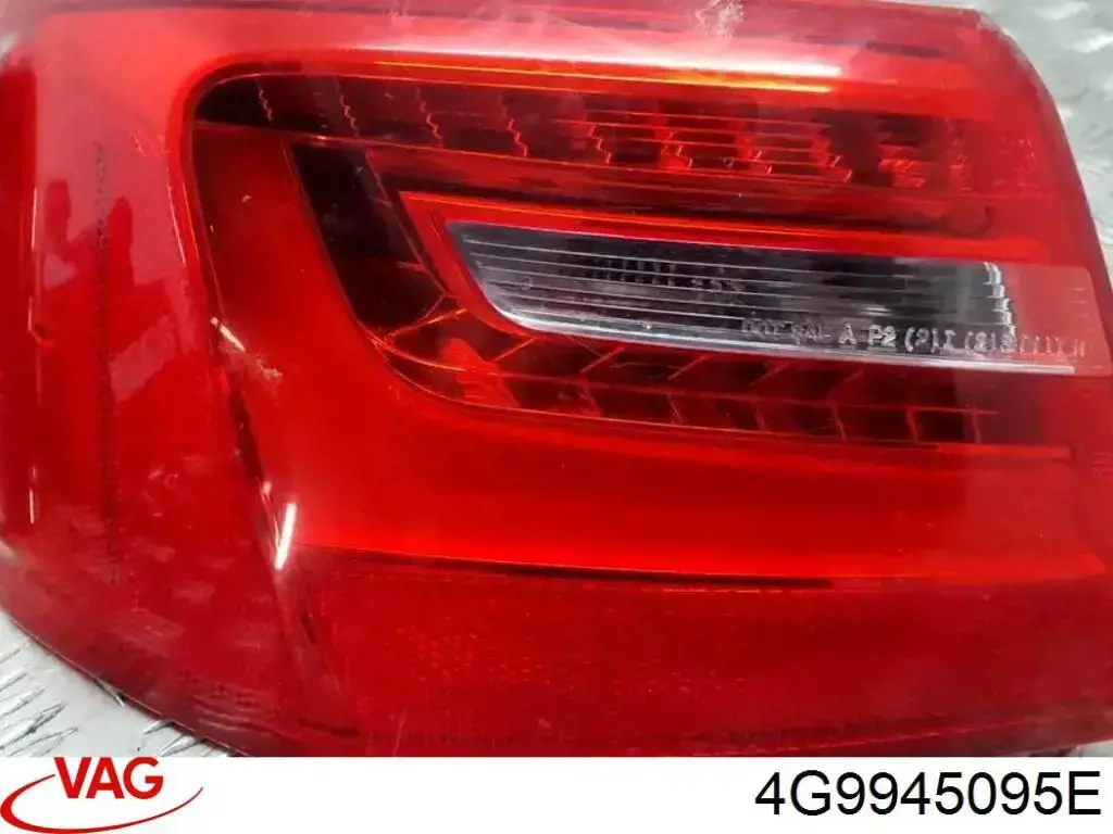 Задня ліва зовнішня фара VALEO 47018 ціна, від 278.75 USD