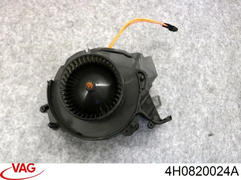Двигун вентилятора пічки (опалювача салону), задній Audi A8 (4H_) (Ауді A8)