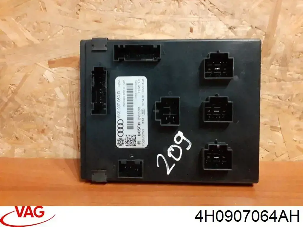 Купити 4H0907064AH VAG Блок комфорту
