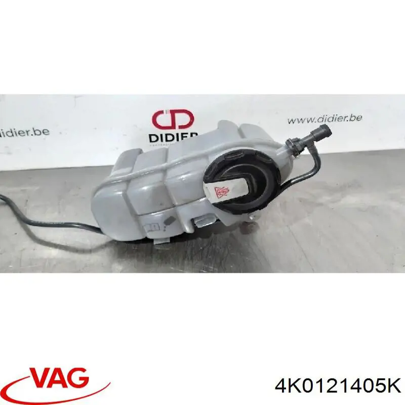 Бачок системи охолодження двигуна розширювальний VAG 4K0121405K ціна, від 41.92 USD