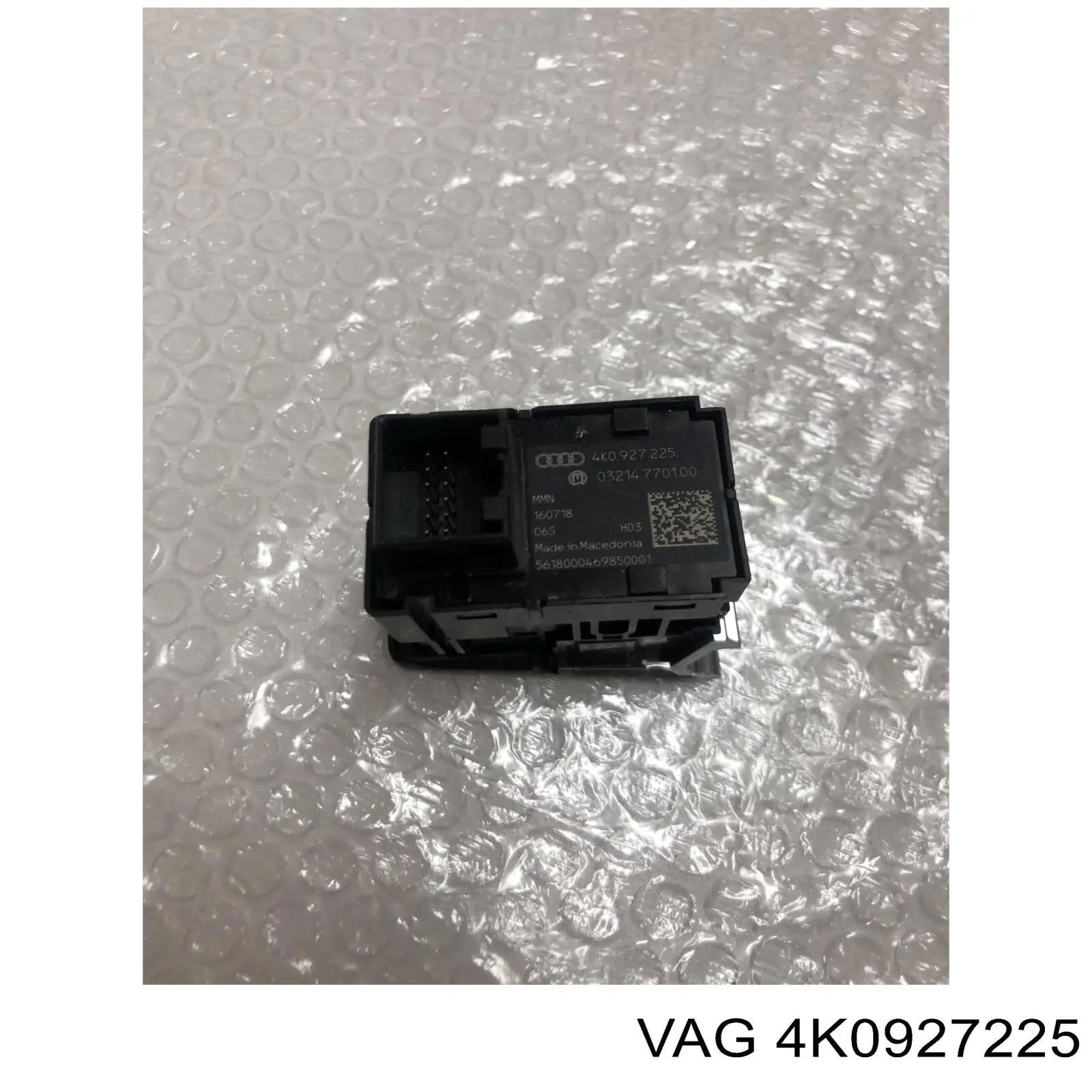 Клавіша електромеханічного гальма стоянки VAG 4K0927225 ціна, від 35.21 USD