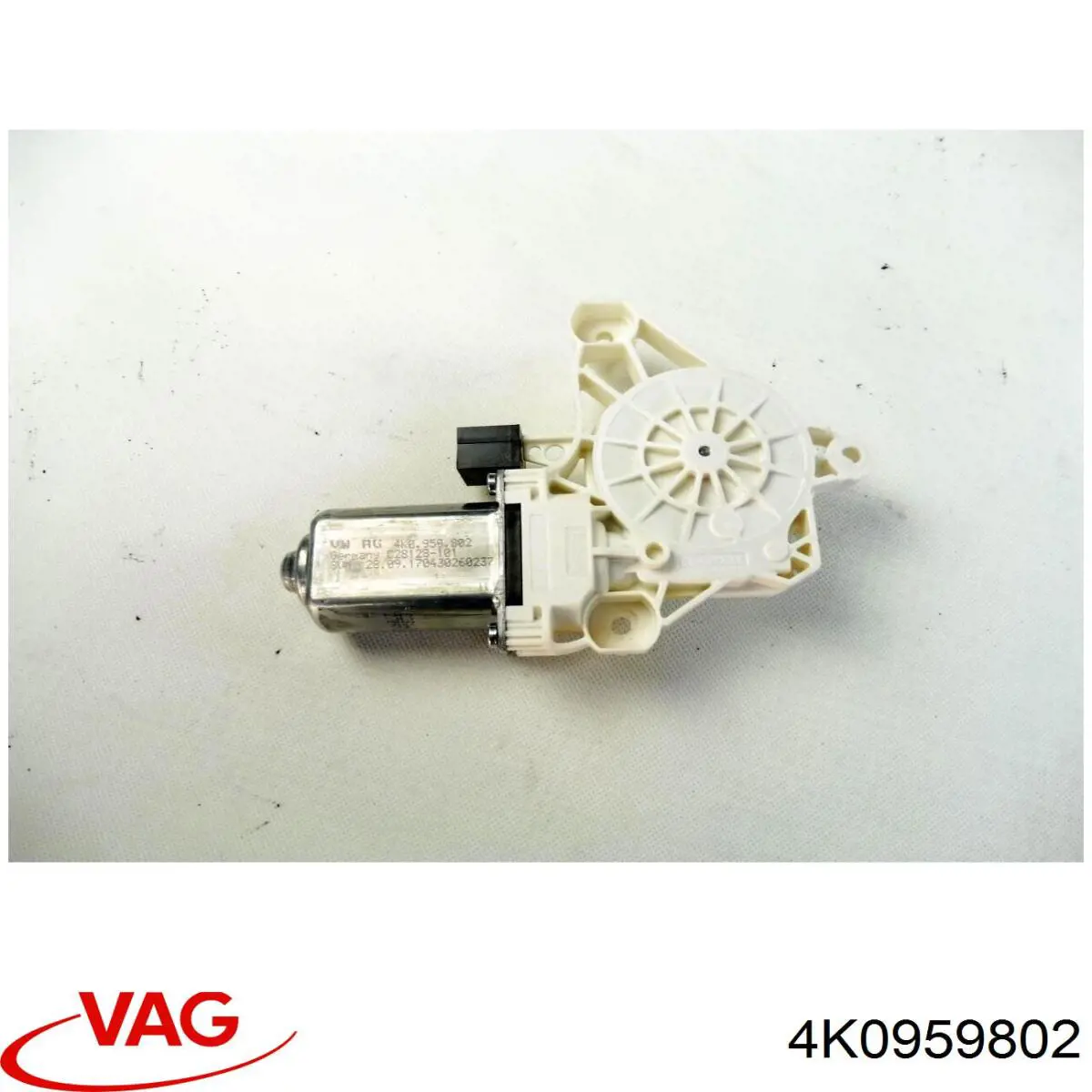 Двигун склопідіймача двері передньої, правої VAG 4K0959802