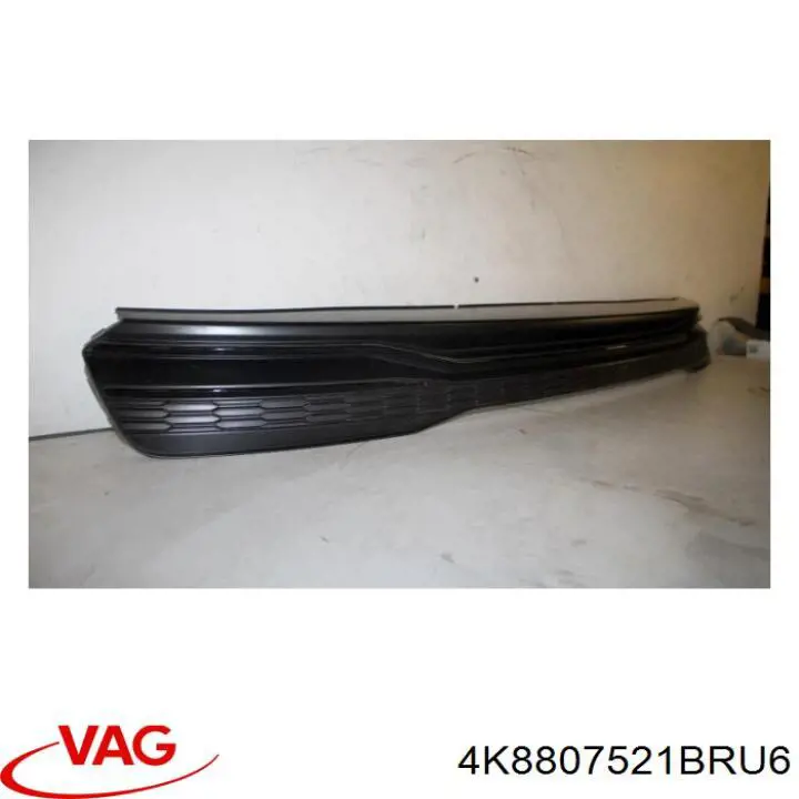 4K8807521BRU6 VAG Накладка бампера заднього