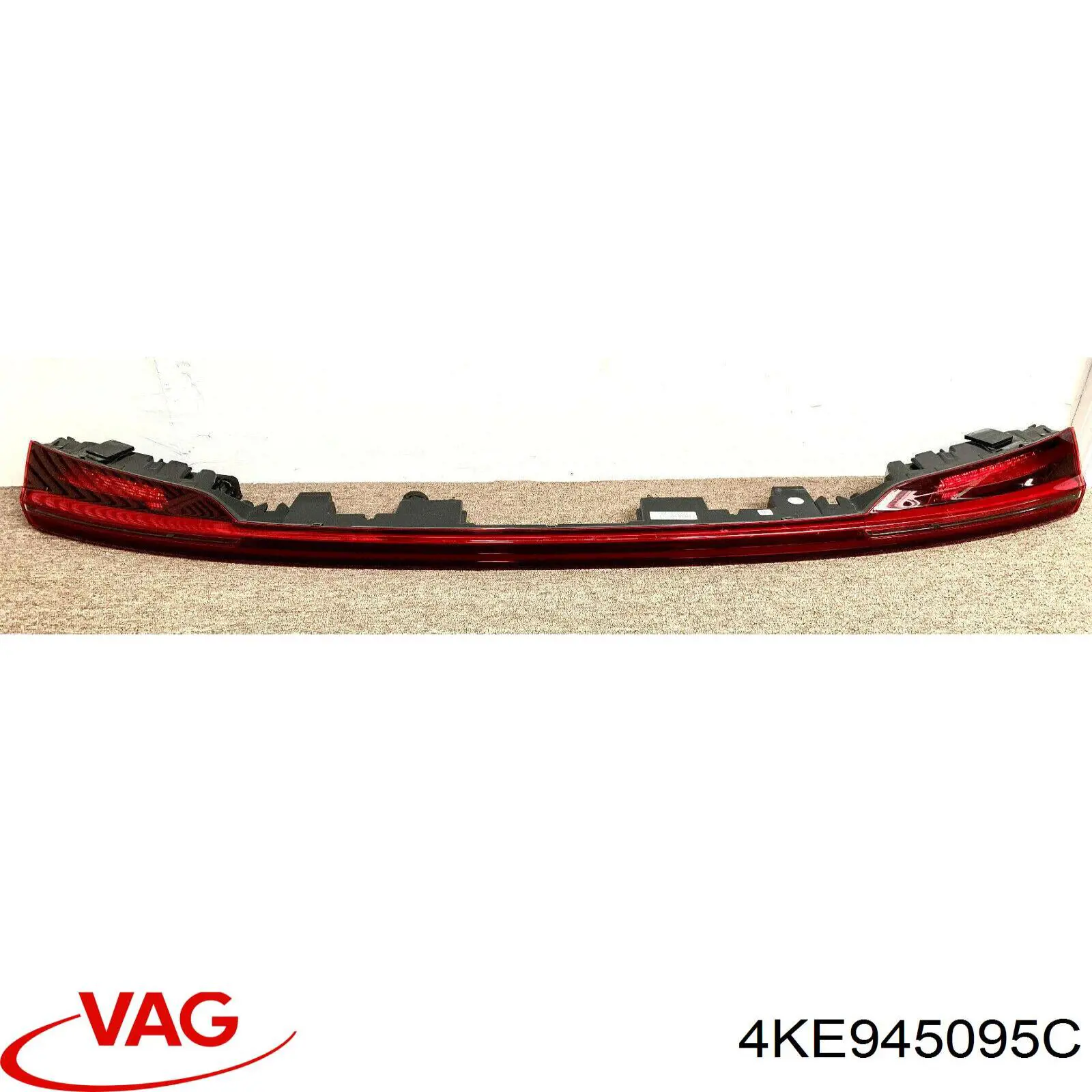 Ліхтар кришки багажника VAG 4KE945095C ціна, від 189.99 USD
