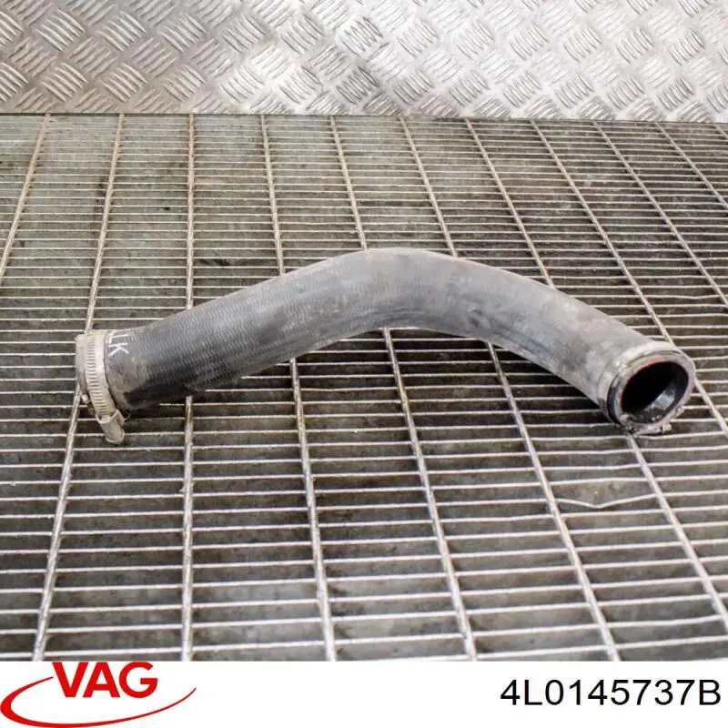 Купити 4L0145737B VAG Шланг/патрубок интеркуллера