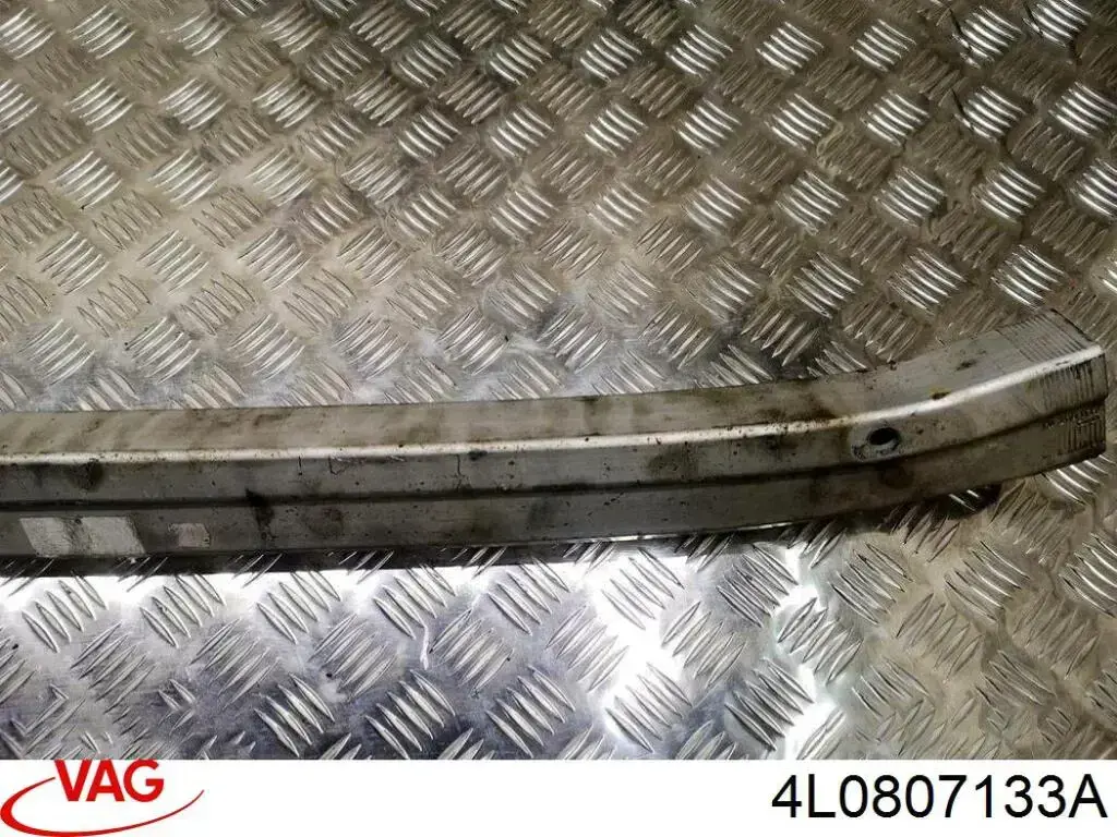 Кронштейн підсилювача переднього бампера FPS FP7417947