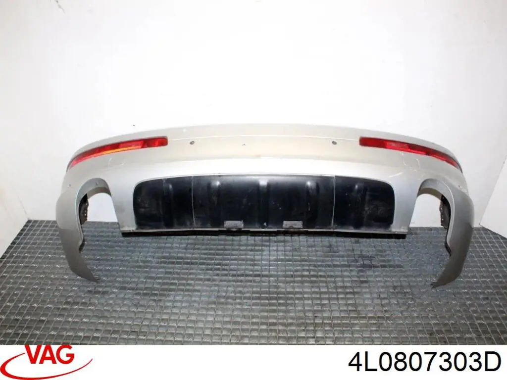 Купити 4L0807303D VAG Бампер задній, верхня частина