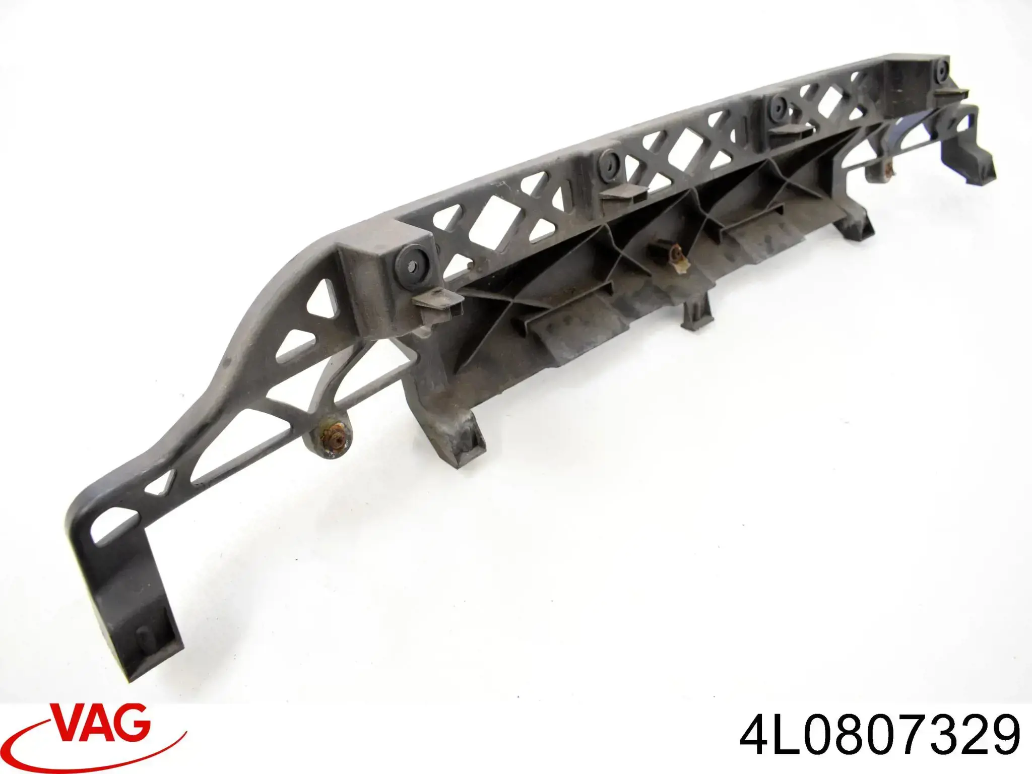 Купити 4L0807329 VAG Кронштейн бампера заднього, центральний
