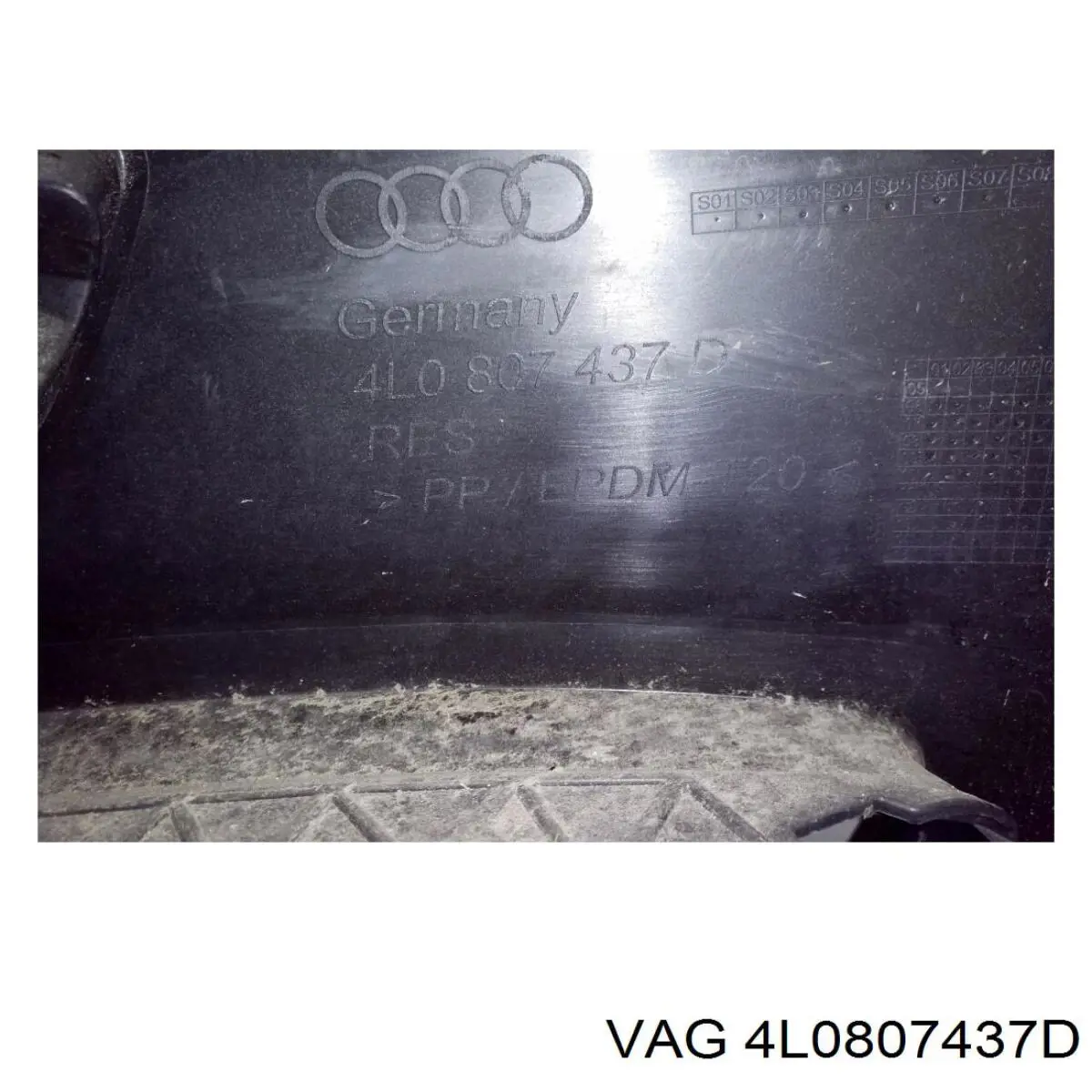 4L0807437D VAG Бампер передній в зборі