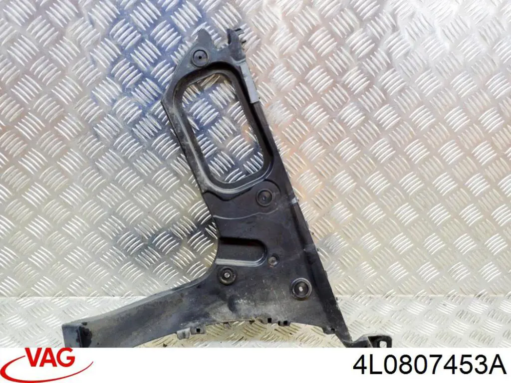 Направляюча заднього бампера, ліва VAG 4L0807453A ціна, від 8.87 USD