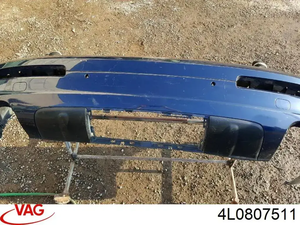 Купити 4L0807511 VAG Задній бампер