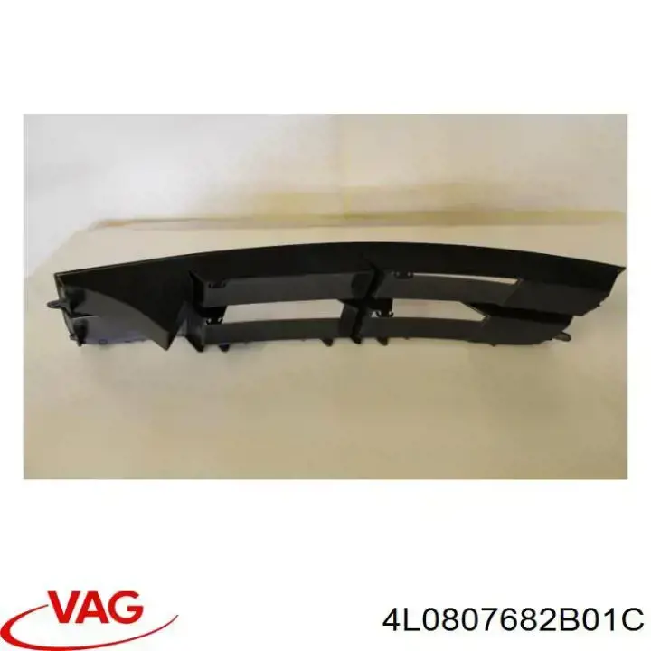Решітка переднього бампера, права верхня AND 3L807014