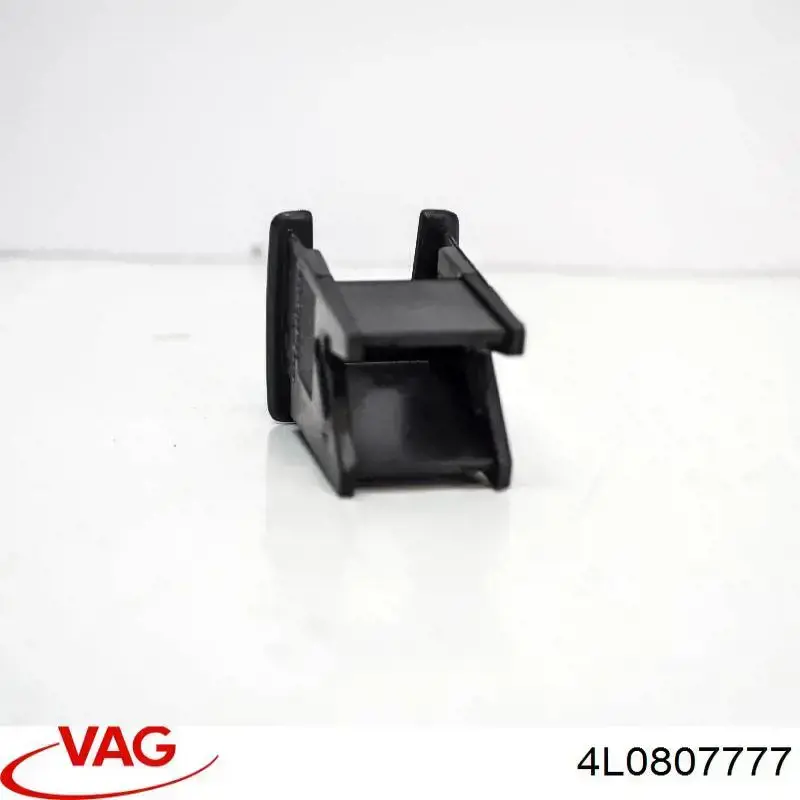 Купити 4L0807777 VAG Кронштейн бампера переднього, правий