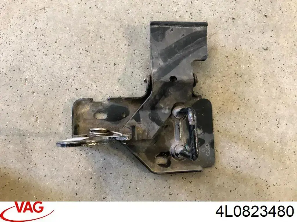 Стояк-гак замка капота 4L0823480 VAG