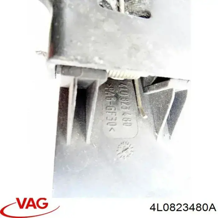 Купити 4L0823480A VAG Стояк-гак замка капота