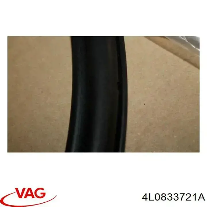 Ущільнювач двері задньої (на кузові) VAG 4L0833721 ціна, від 8.87 USD