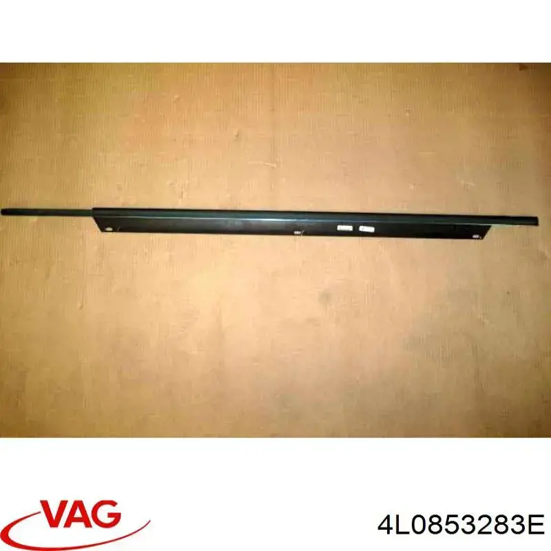 Купити 4L0853283E VAG Молдинг опускного скла нижній, двері передньої, лівої