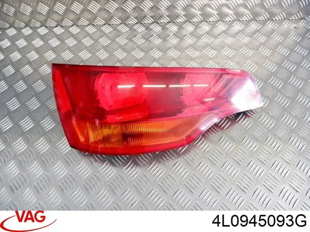 Ліхтар задній лівий VAG 4L0945093G ціна, від 107.22 USD