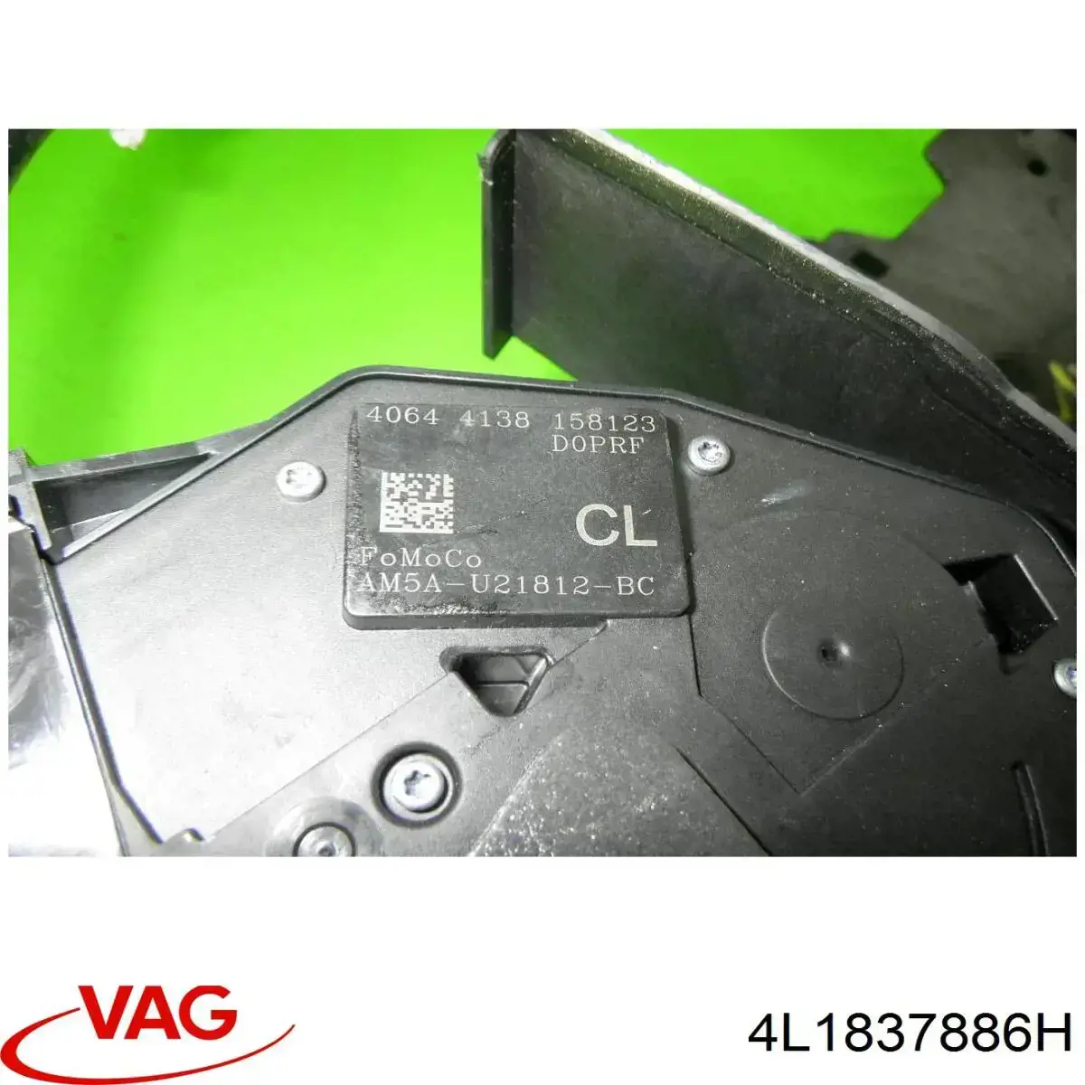 Купити 4L1837886H VAG Тримач зовнішньої ручки дверей, передньої правої