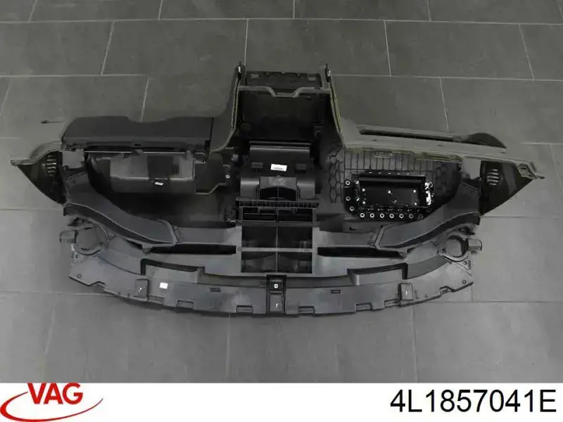 4L1857041E VAG Панель передня "торпедо"