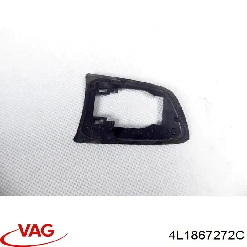 Обшивка стійки кузова внутрішня, передня права VAG 4L1867272C