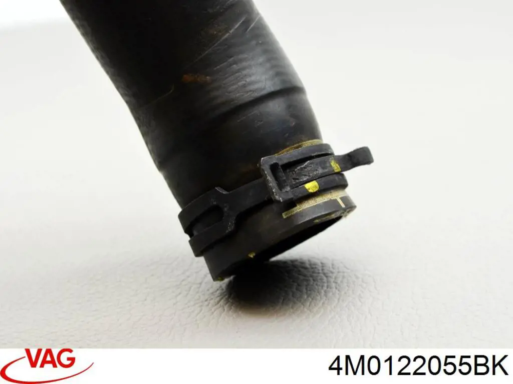 Шланг/патрубок радіатора охолодження, нижній VAG 4M0122055BK