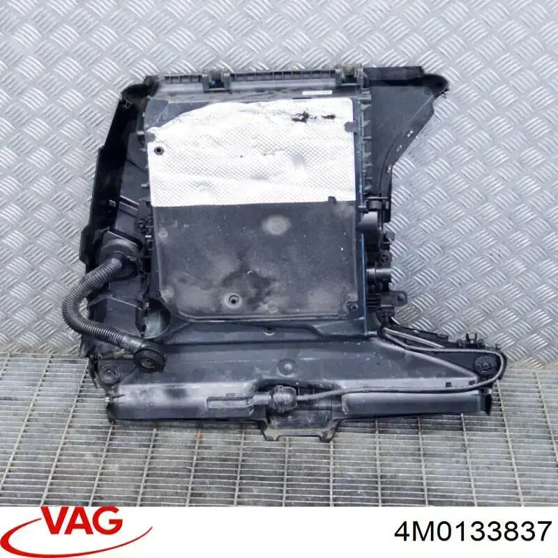 Купити 4M0133837 VAG Корпус повітряного фільтра, нижня частина