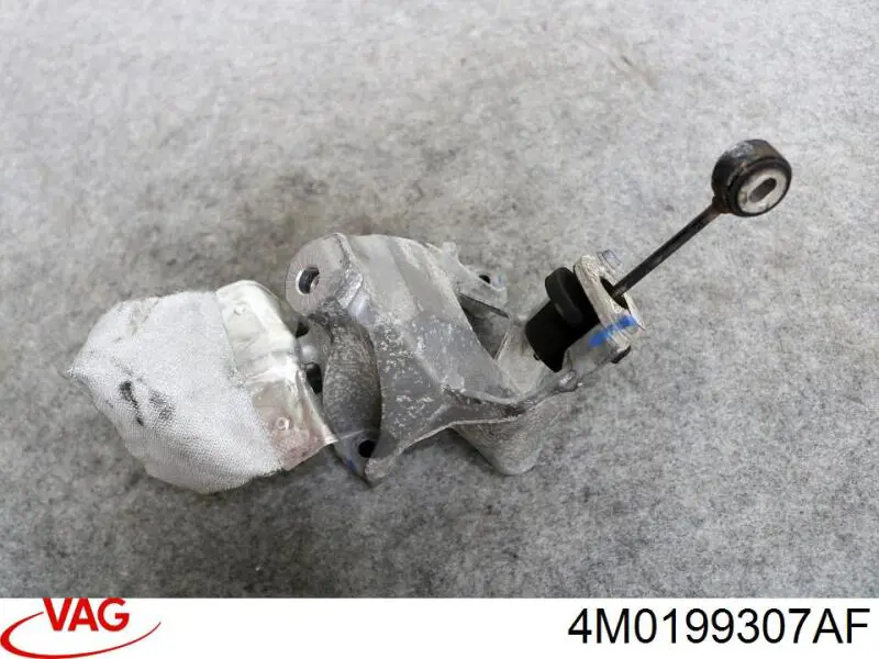Кронштейн подушки (опори) двигуна, лівої VAG 4M0199307AF ціна, від 32.94 USD