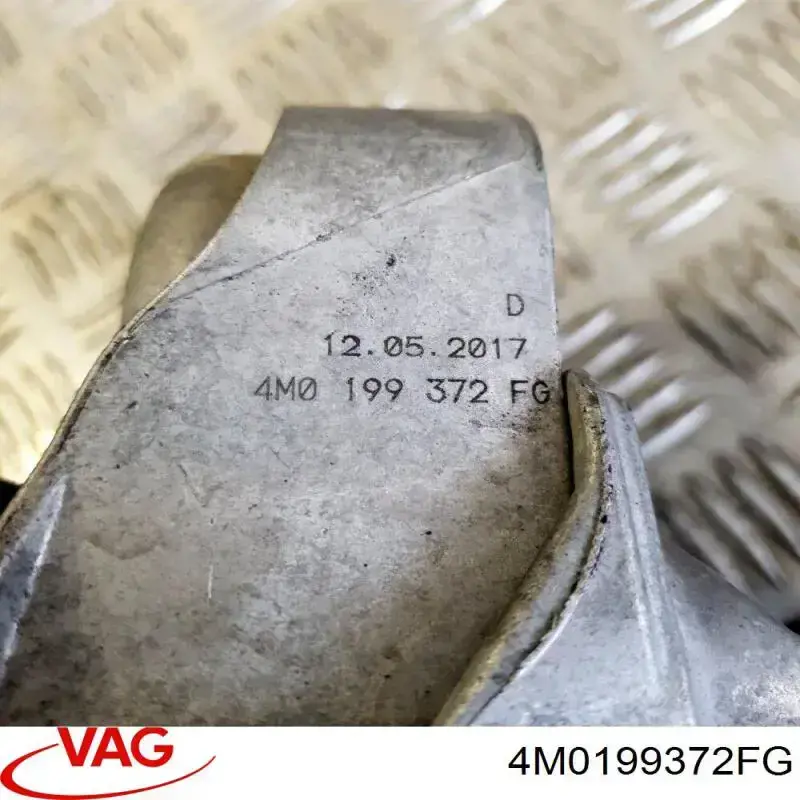 Купити 4M0199372FG VAG Подушка (опора) двигуна, права