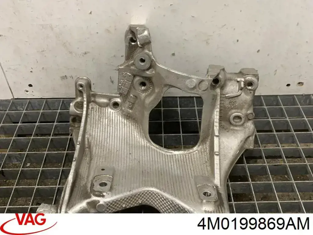 Купити 4M0199869AM VAG Подушка (опора) двигуна, ліва