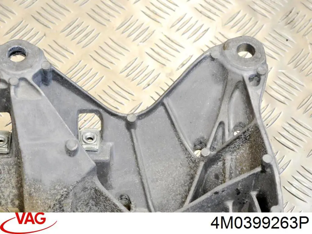 Купити 4M0399263P VAG Кріплення кпп