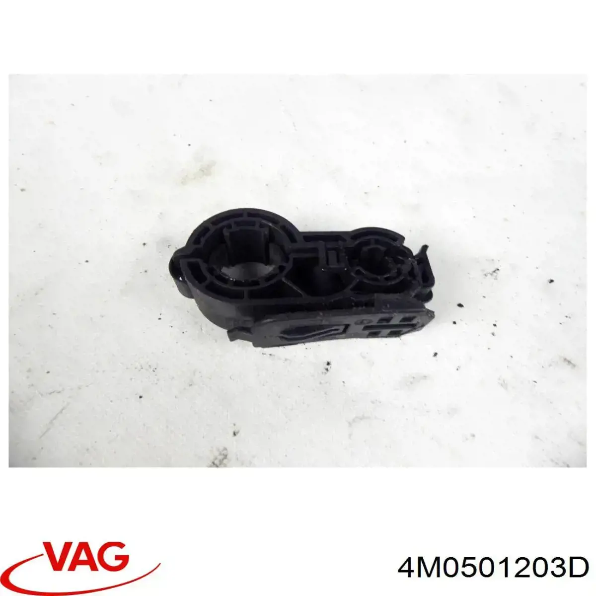 Напіввісь задня VAG 4M0501201D