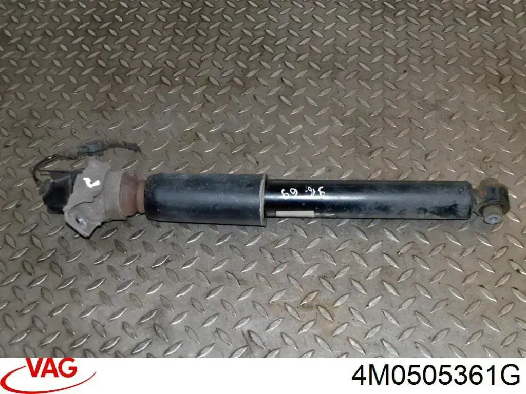 Купити CQ0585 CTR Важіль задньої підвіски верхній, лівий/правий