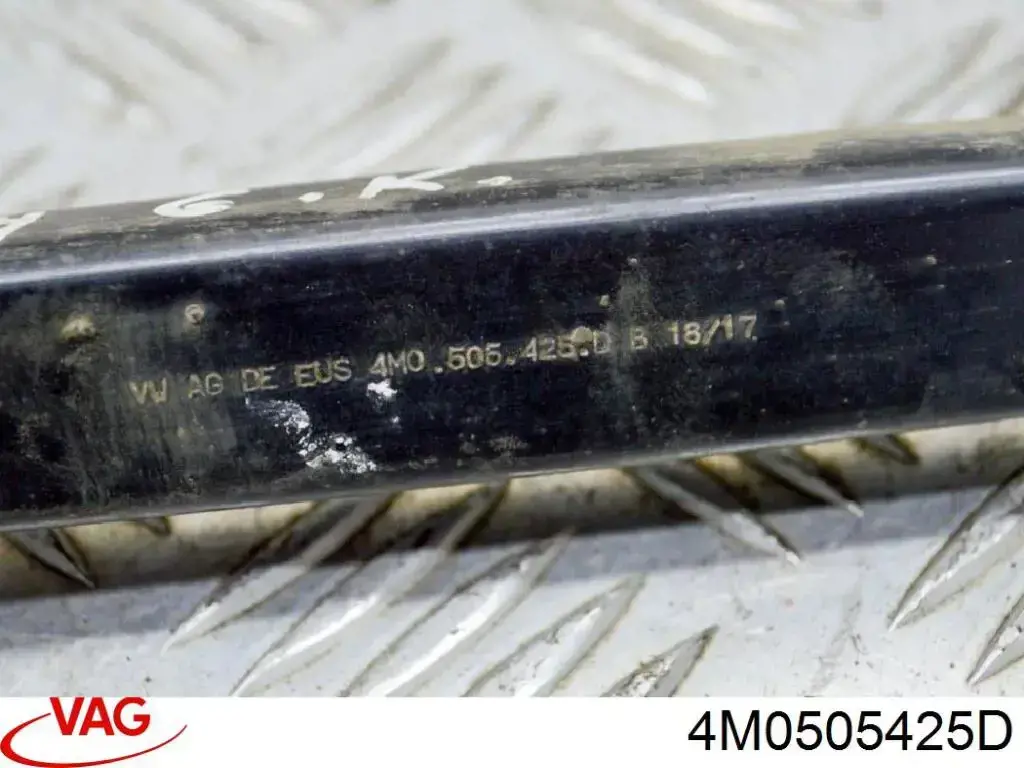 Купити 4M0505425D VAG Важіль задньої підвіски поперечний, лівий