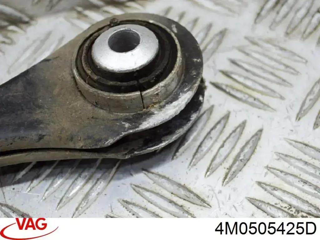 Важіль задньої підвіски поперечний, лівий 4M0505425D VAG