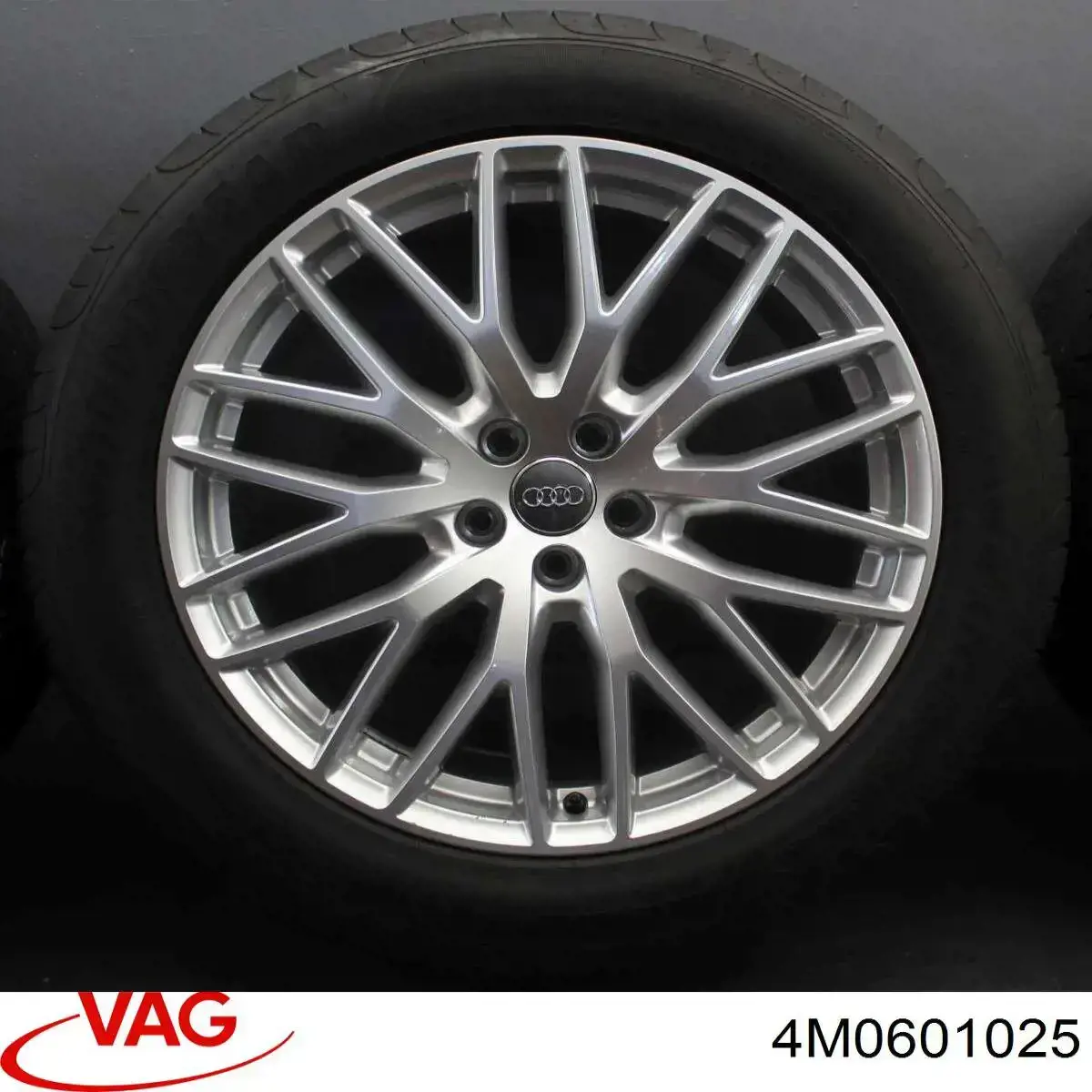 Диски колісні литі (легкосплавні, титанові) VAG 4M0601025