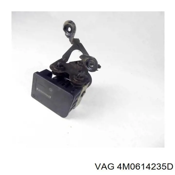Купити 4M0614235D VAG 