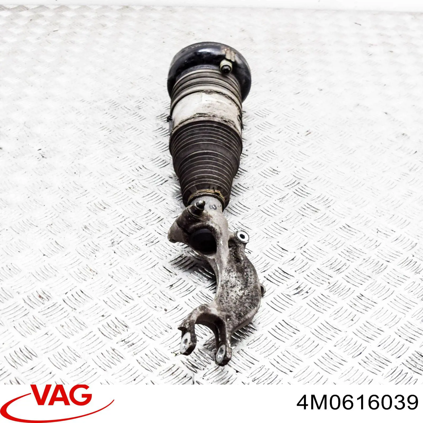 Купити 4M0616039 VAG 