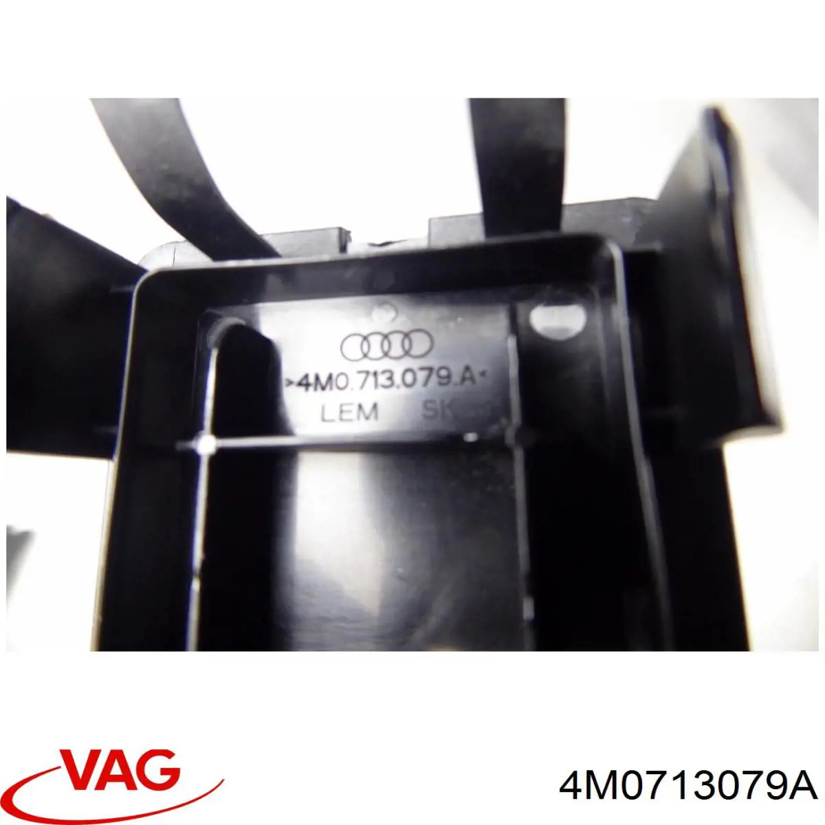  VAG 4M0713079A ціна, від 6.33 USD