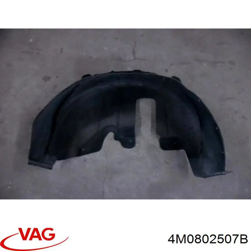Кронштейн підсилювача переднього бампера VAG 4M0802507F