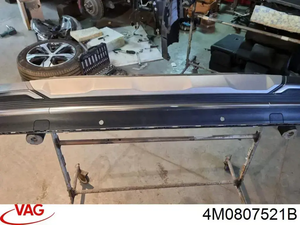  VAG 4M0807521B ціна, від 47.15 USD