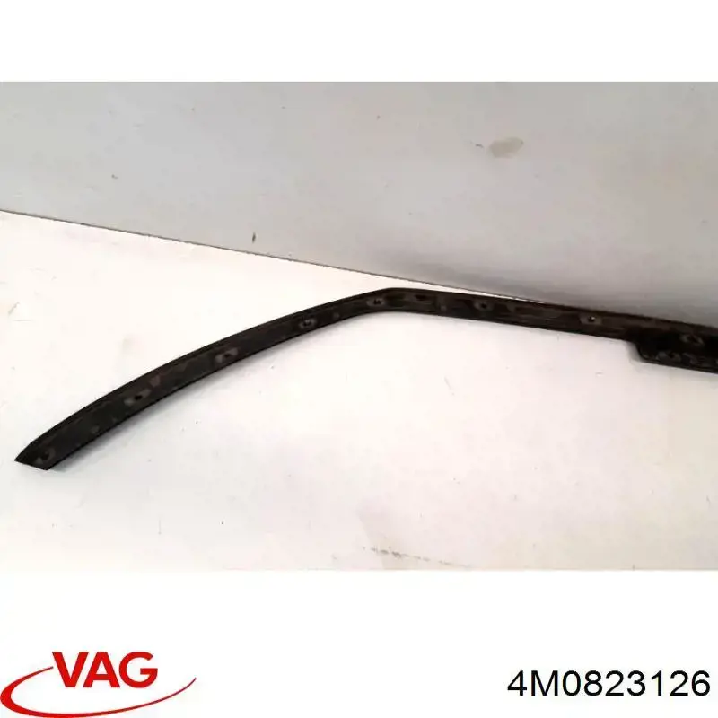 4M0823126 VAG Гумка ущільнювача під капот