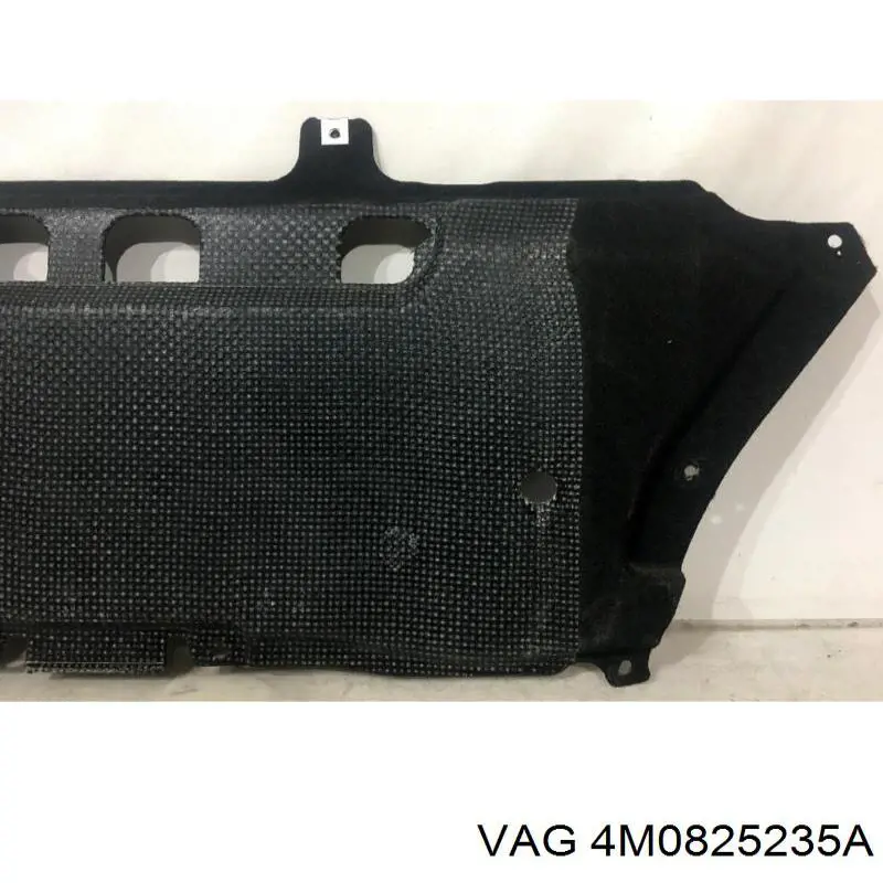  VAG 4M0825235A ціна, від 112.87 USD