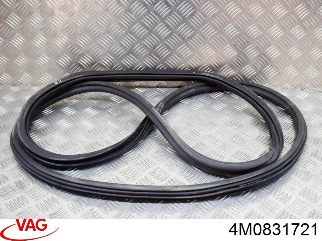 Ущільнювач двері передньої (на кузові) VAG 4M0831721 ціна, від 44.34 USD