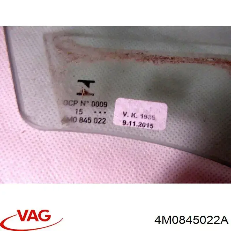 4M0845022A VAG Скло передніх дверей, правих