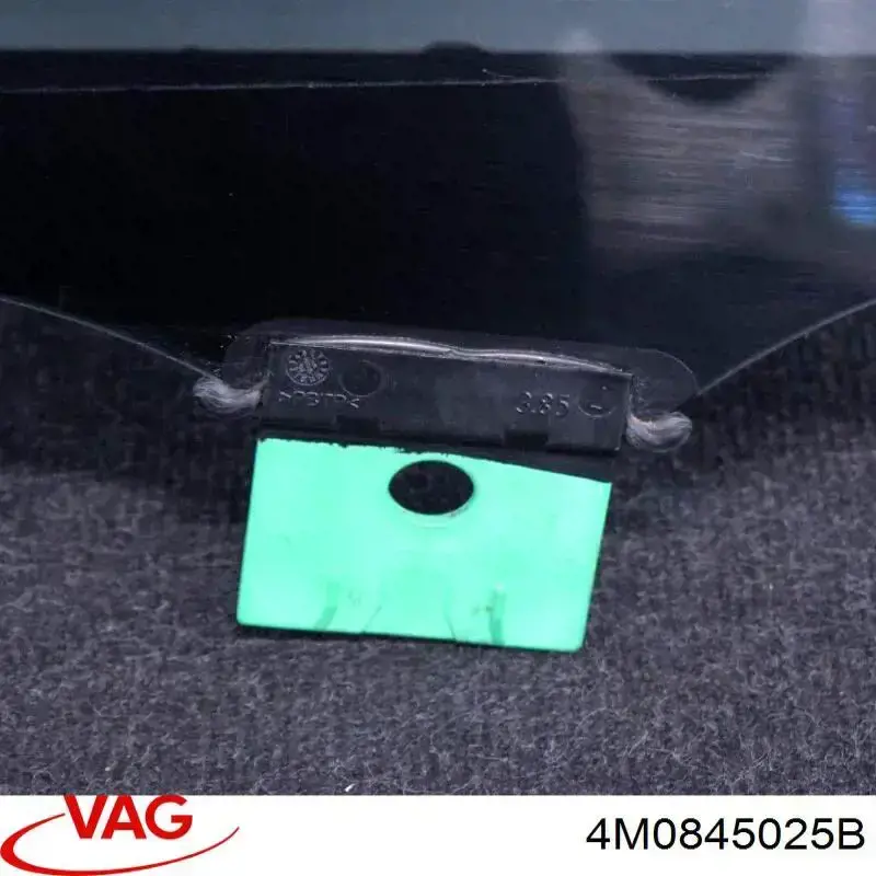 Купити 4M0845025B VAG Скло задньої двері лівої