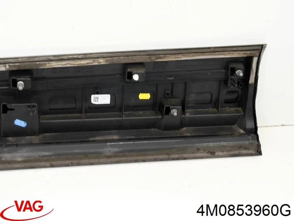 Купити 4M0853960G VAG Молдинг передньої правої двері, нижній