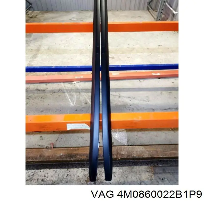 Купити 4M0860022B1P9 VAG Рейлінг даху правий